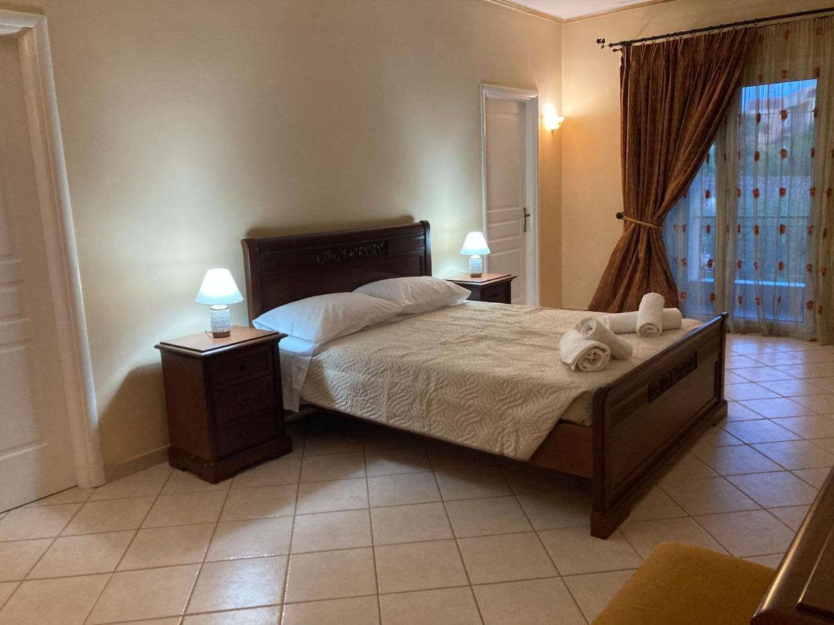Villa Maria Kanali  Bagian luar foto